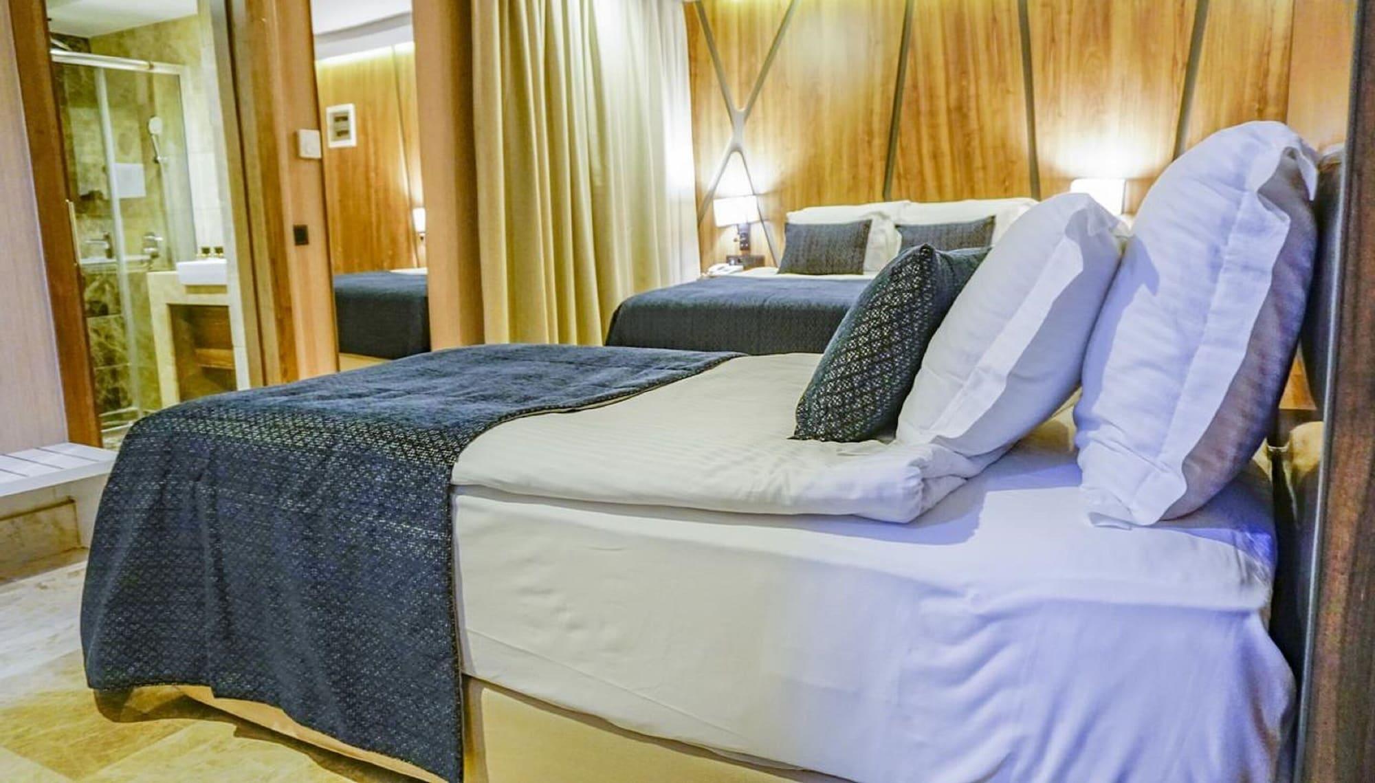 Extenso Hotel Gaziemir Eksteriør bilde