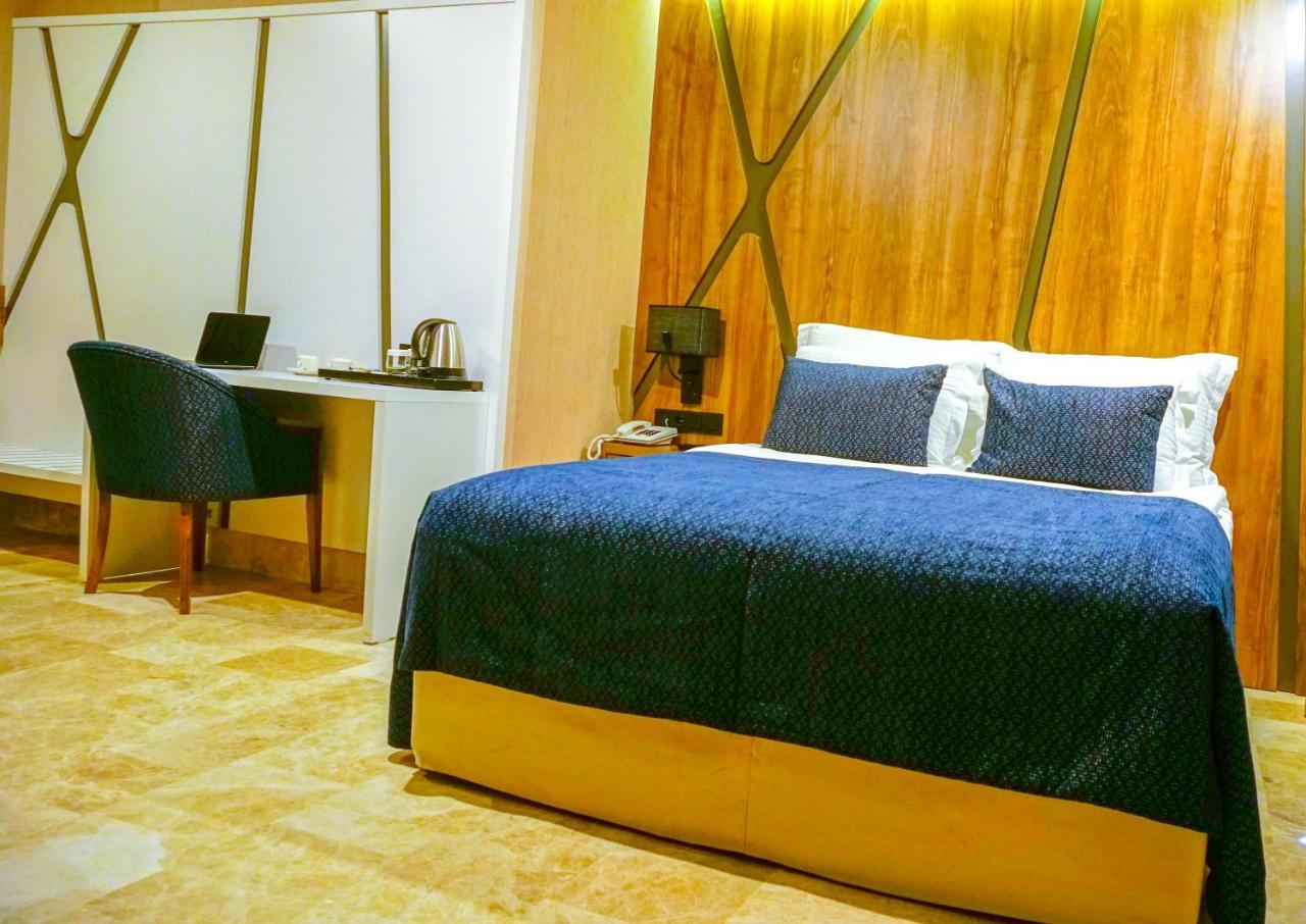 Extenso Hotel Gaziemir Eksteriør bilde